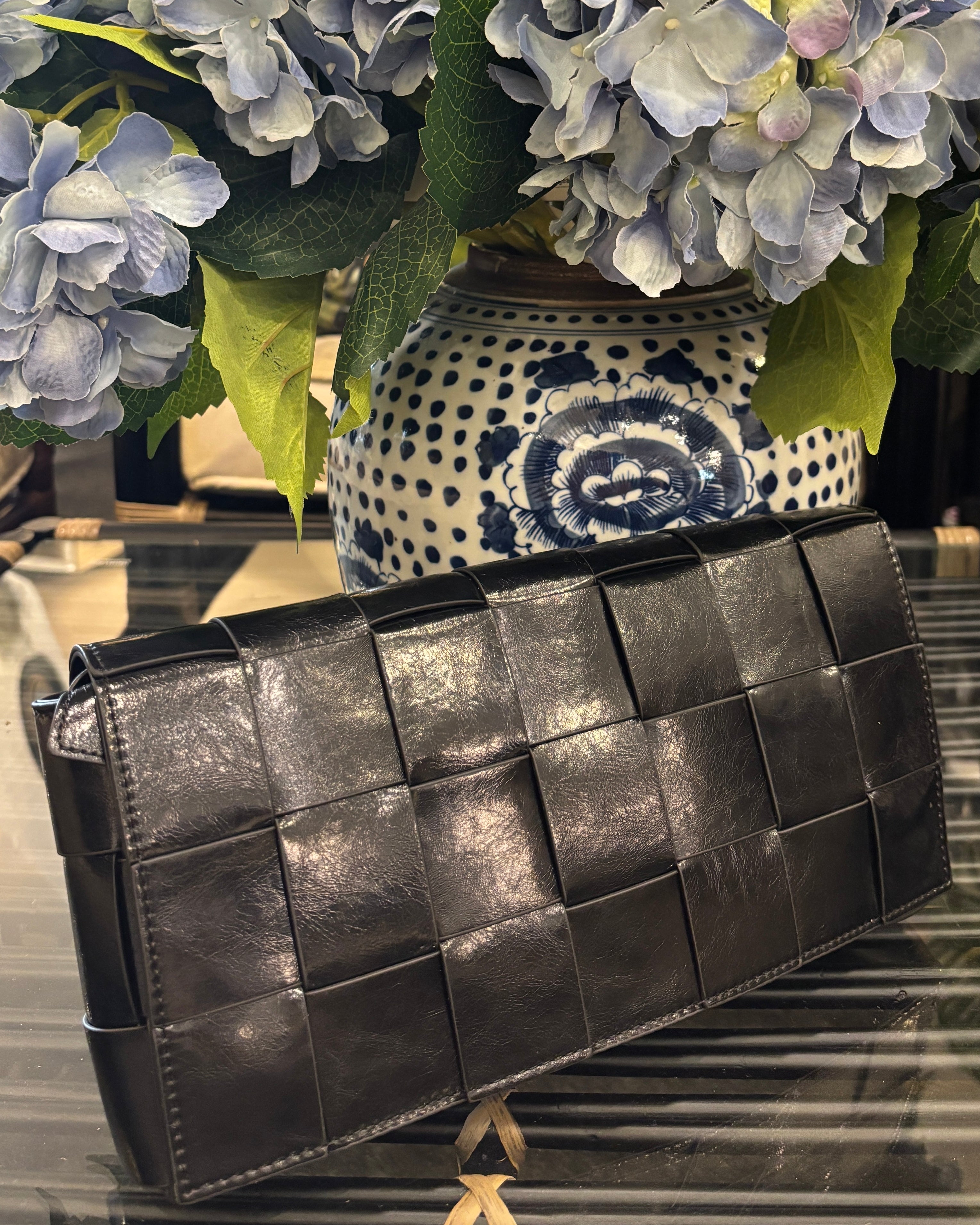 Oversized Woven Clutch - Black