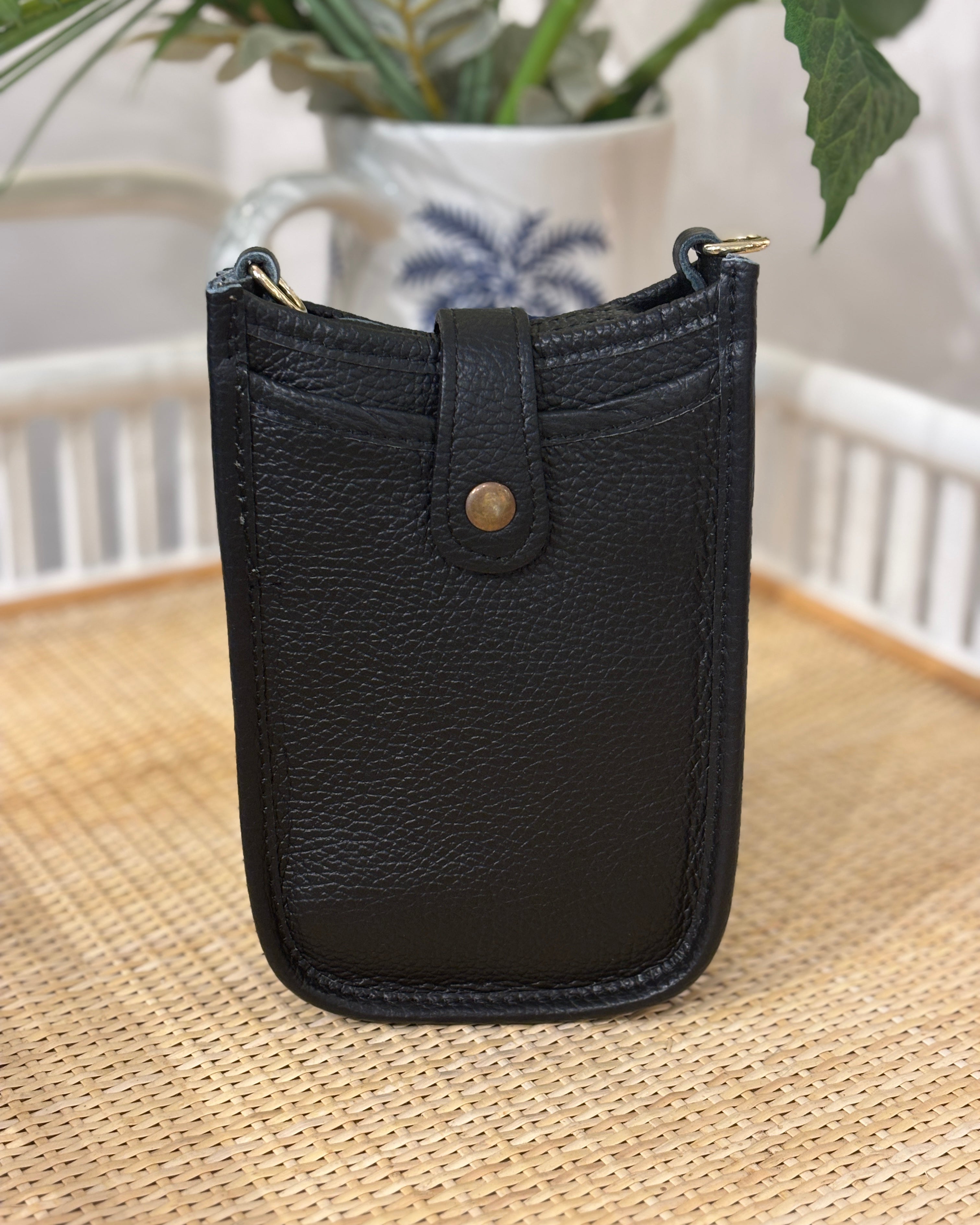 Cortona Leather Phone Bag - Black