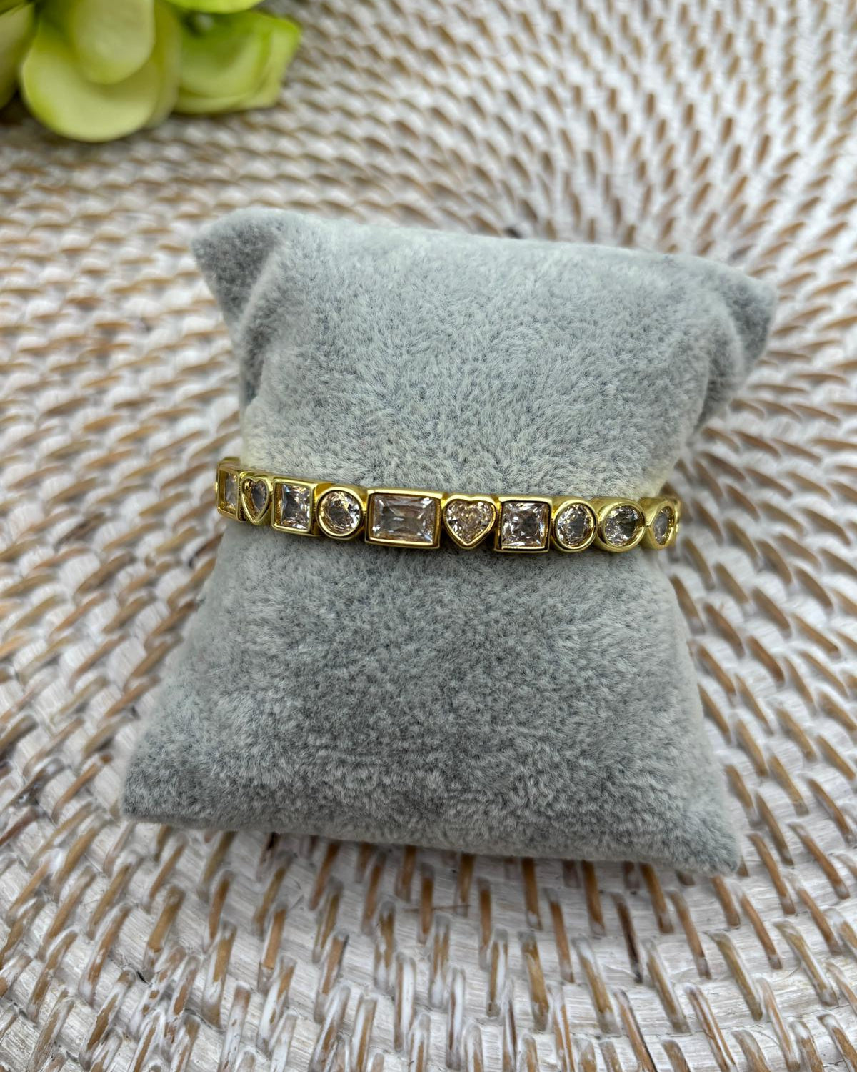 Hugs and Kisses Gold Bangle