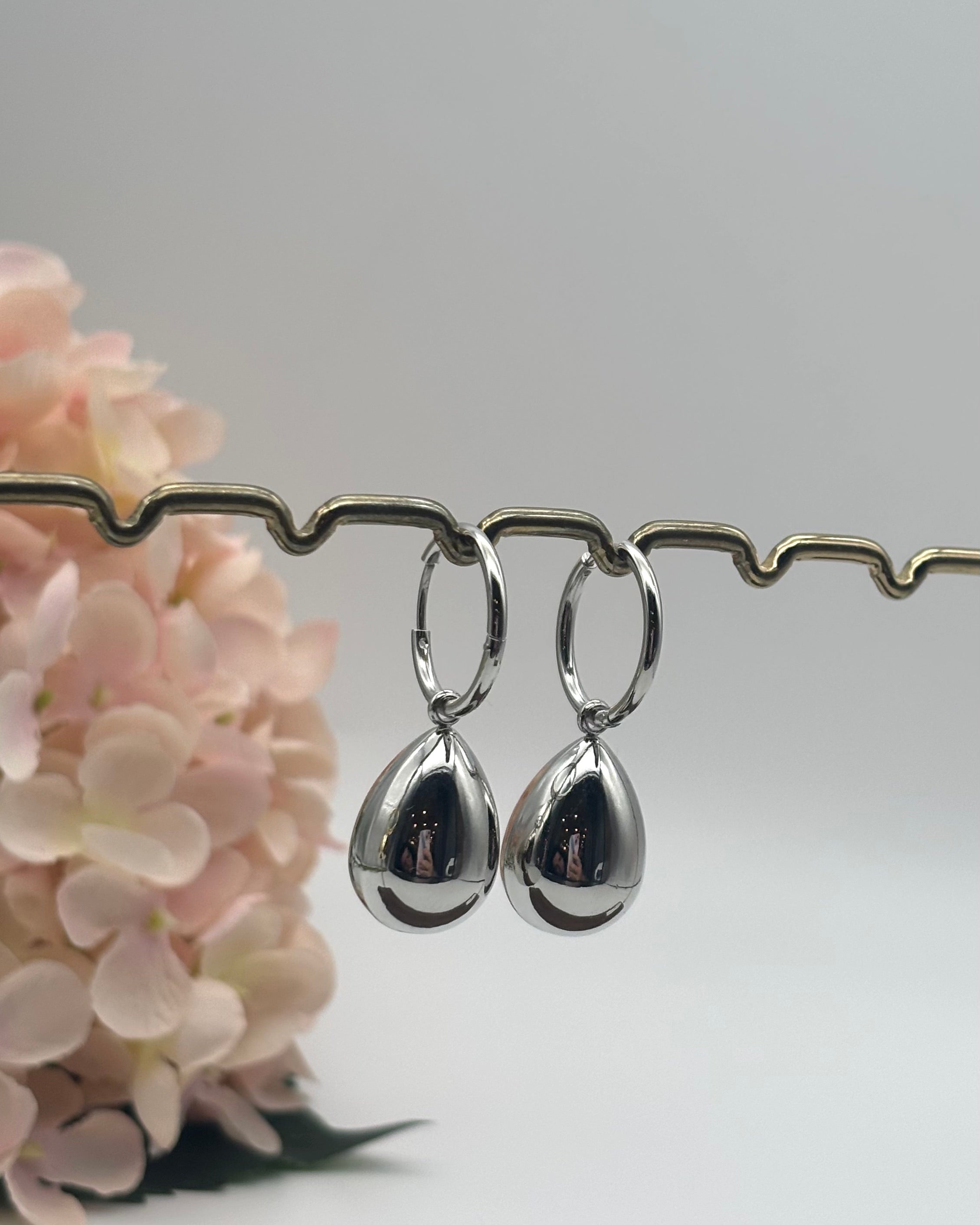 Pia - Balloon Drop Earrings