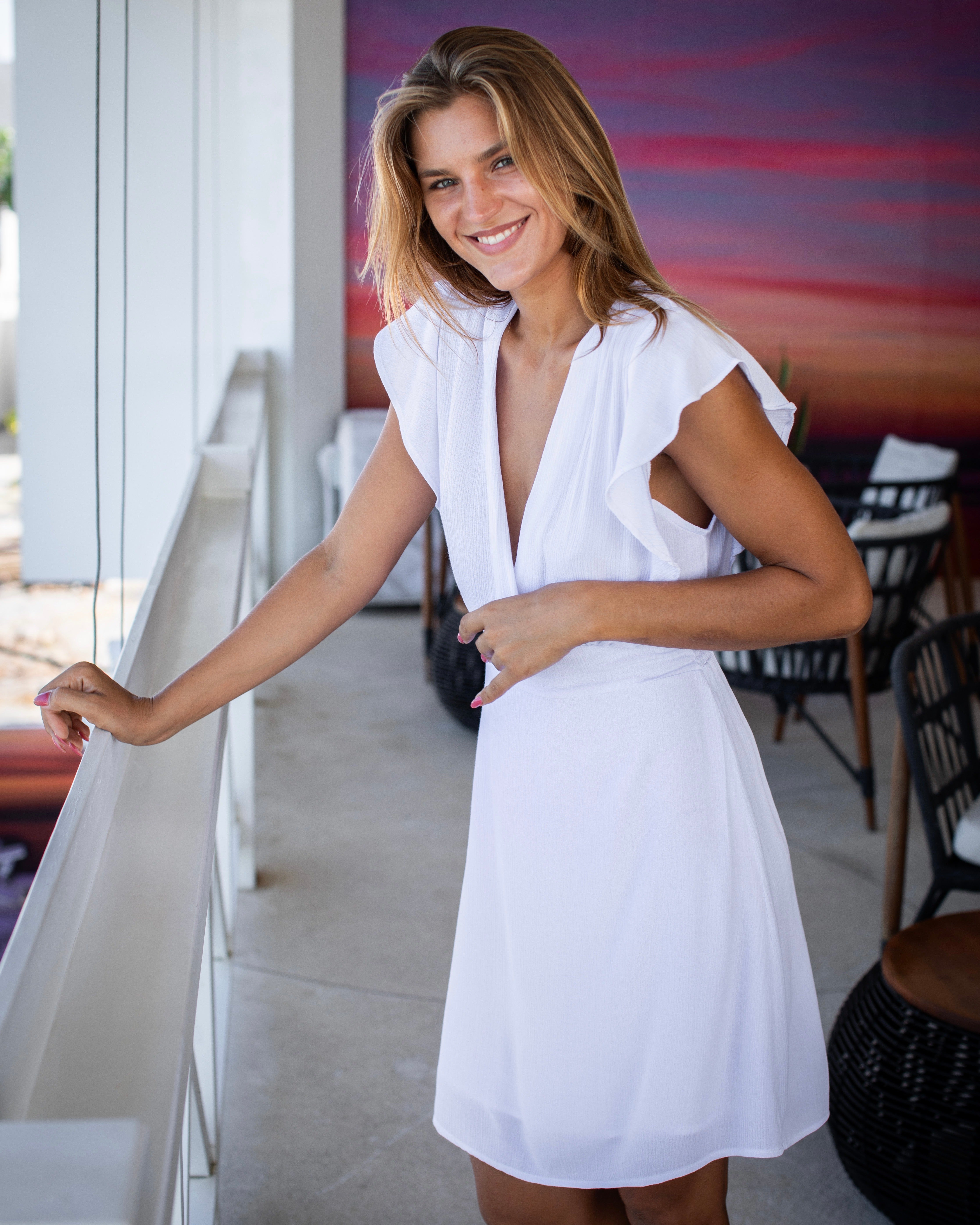 Julia Short - White