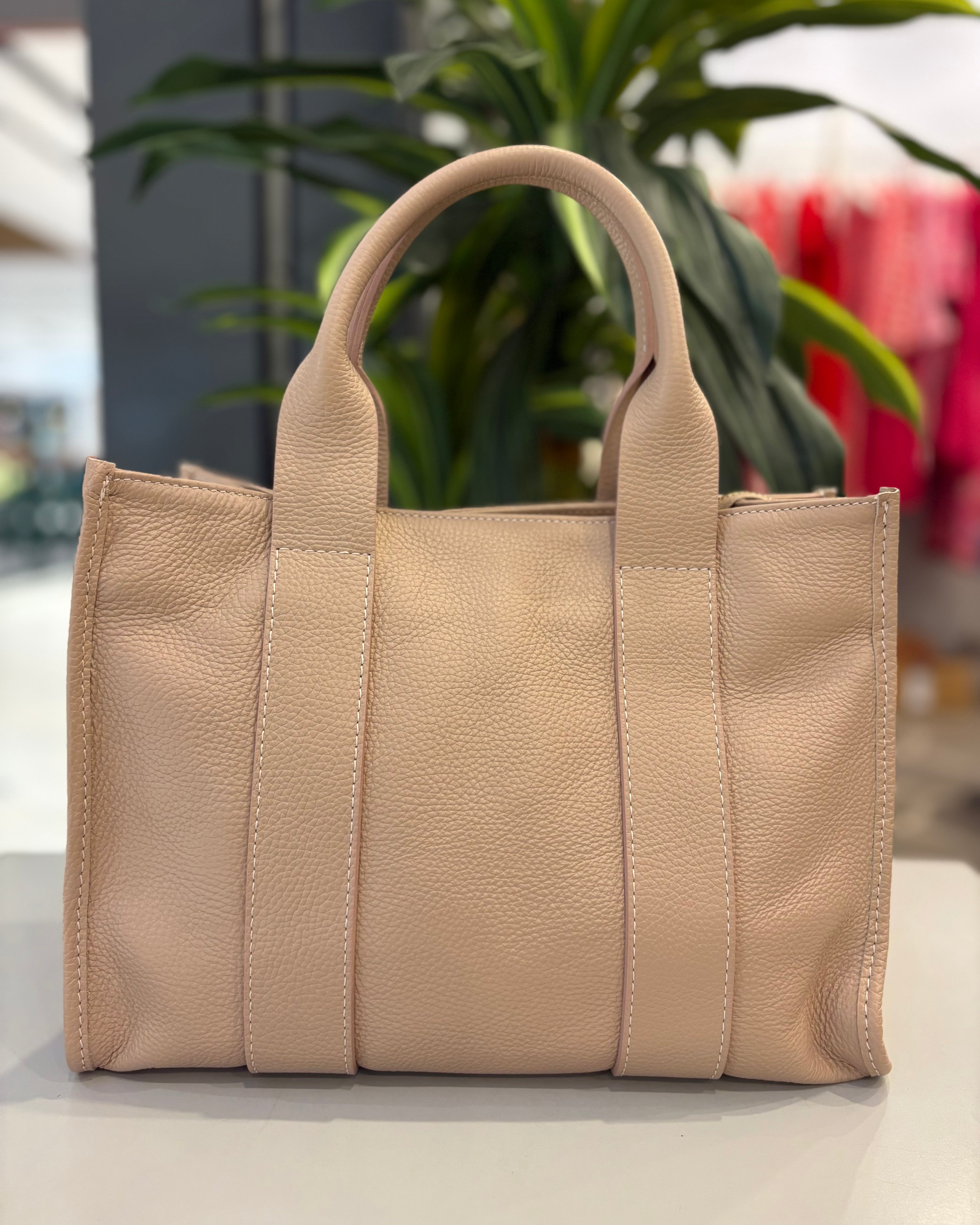 Large Chiavari Leather Bag - Nude