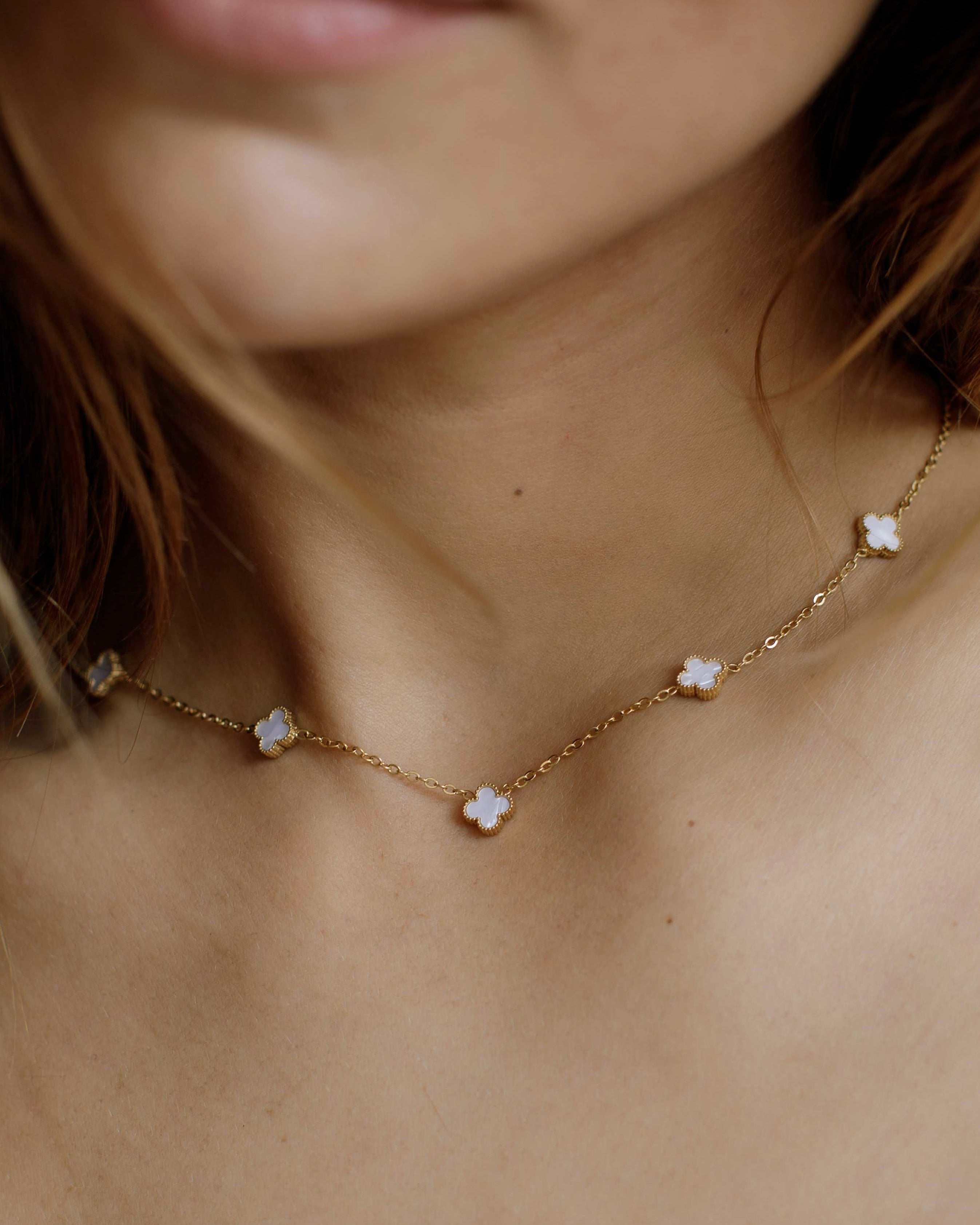 Taza Clove Necklace - White