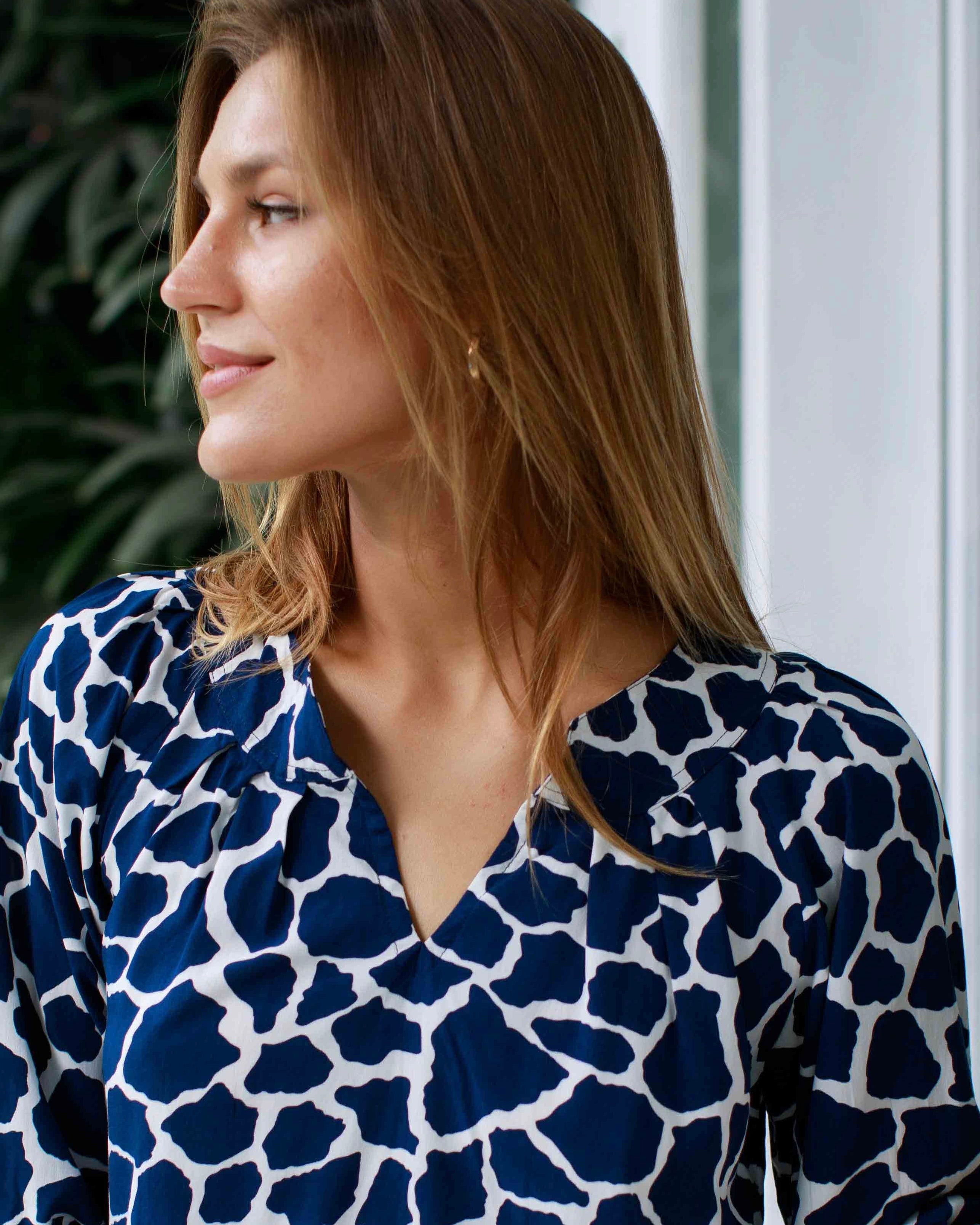 Pippa Top - Navy Giraffe