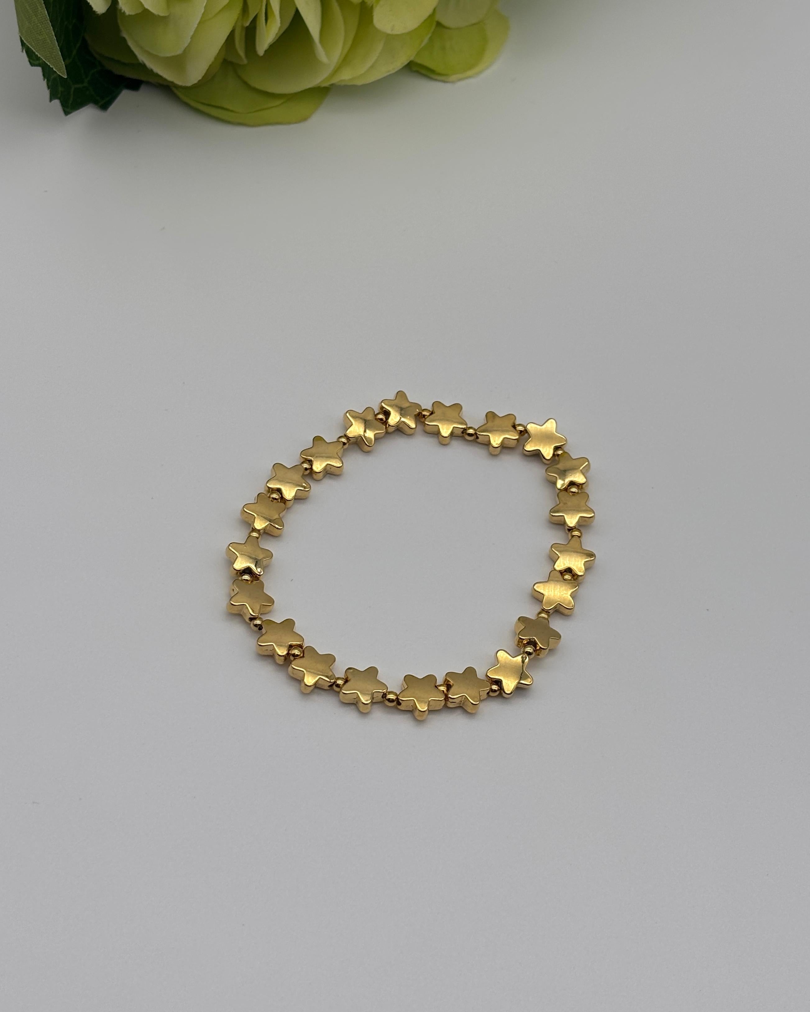Stella Gold Star Bracelet - Medium