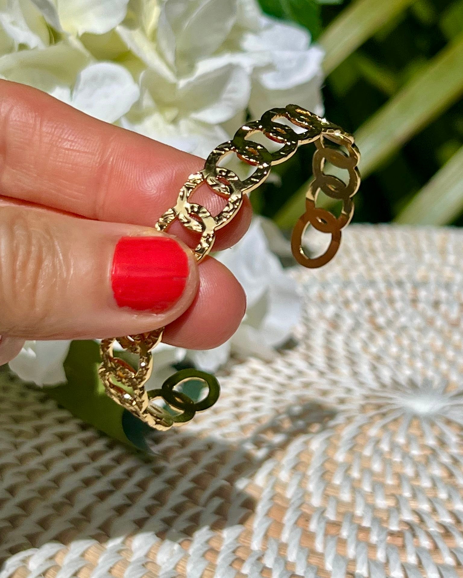 Paris Bangle - Gold Interlink