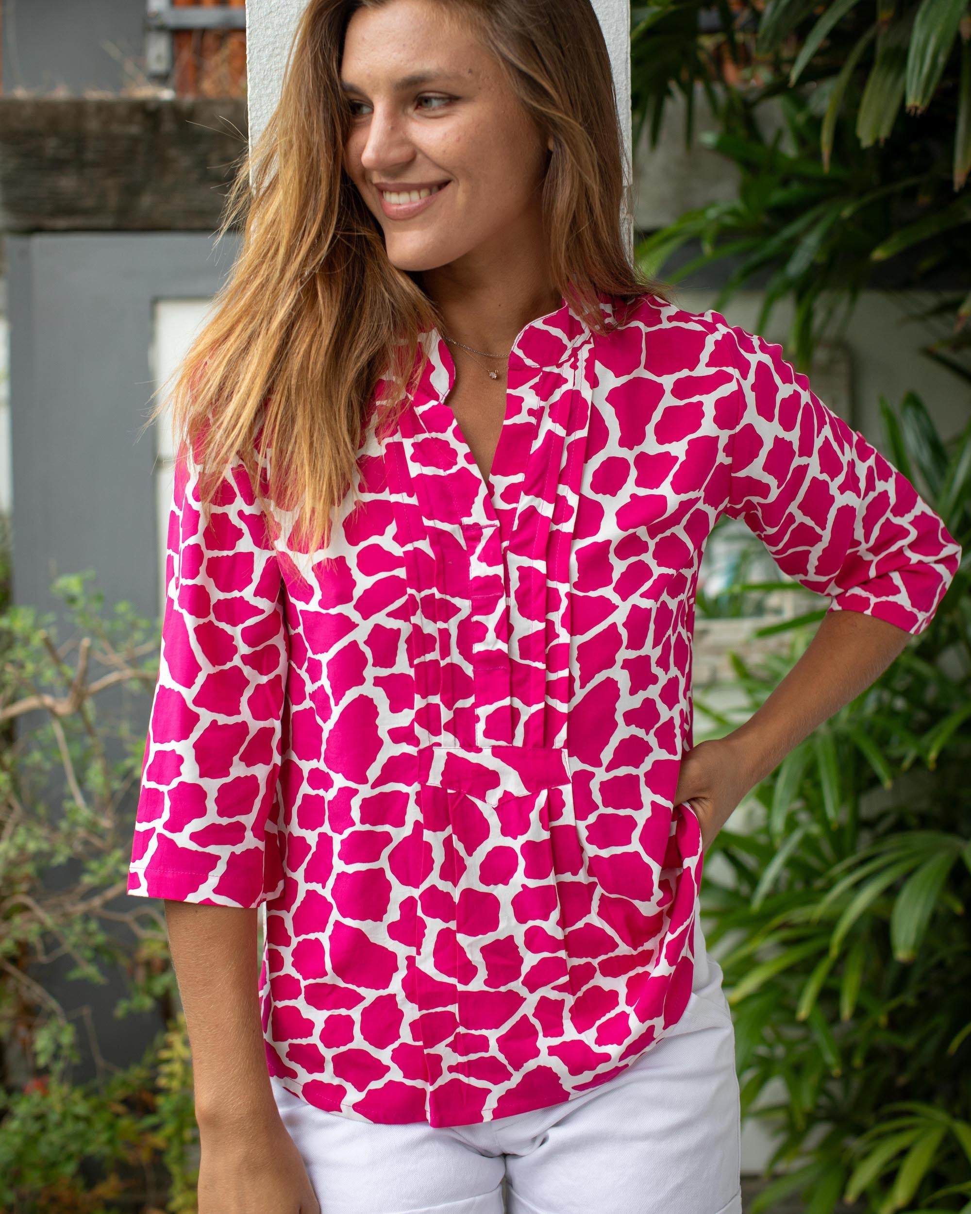 Carlie Top - Fuchsia Giraffe