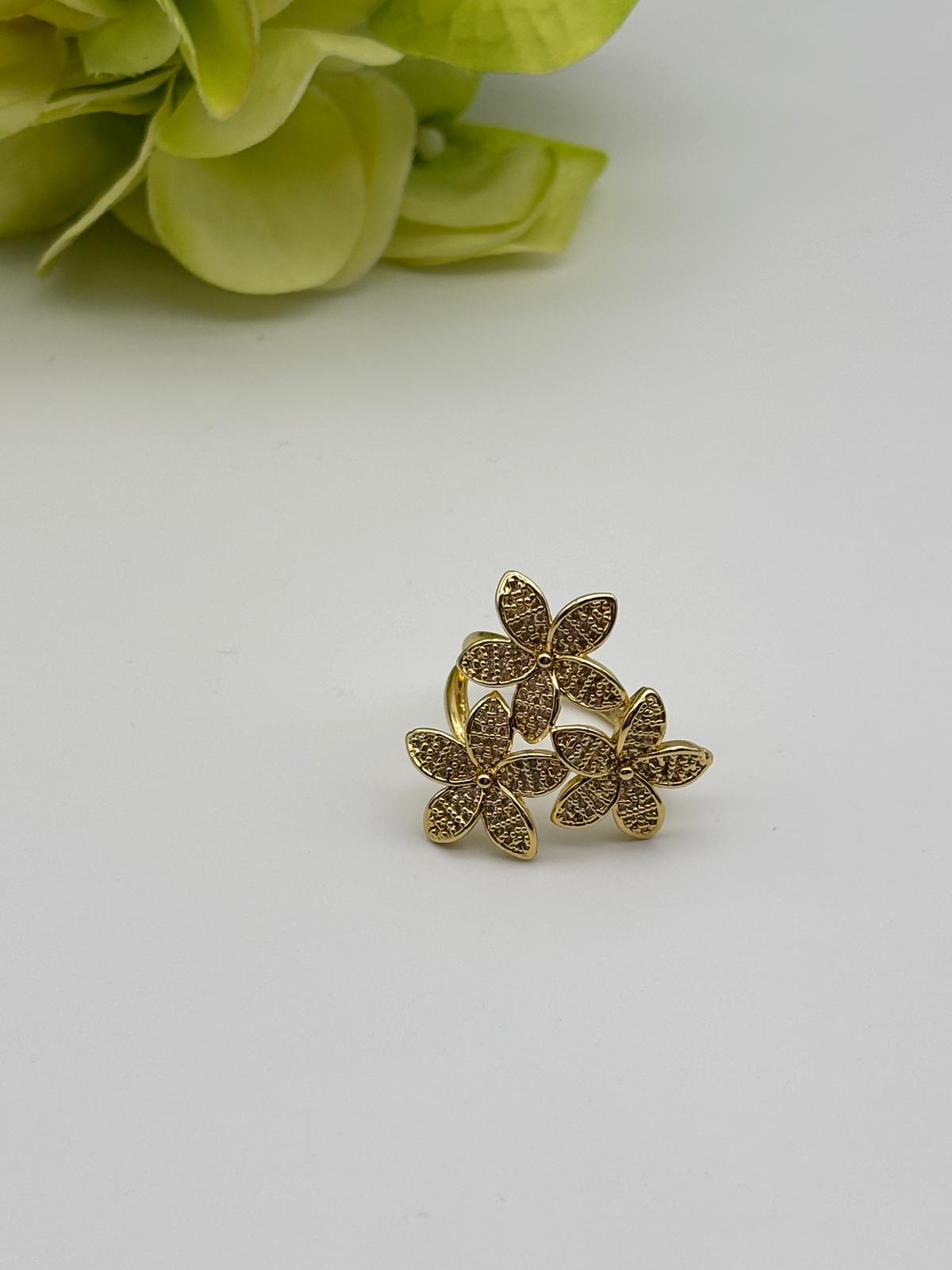 Fleur Daisy Trio Gold Ring