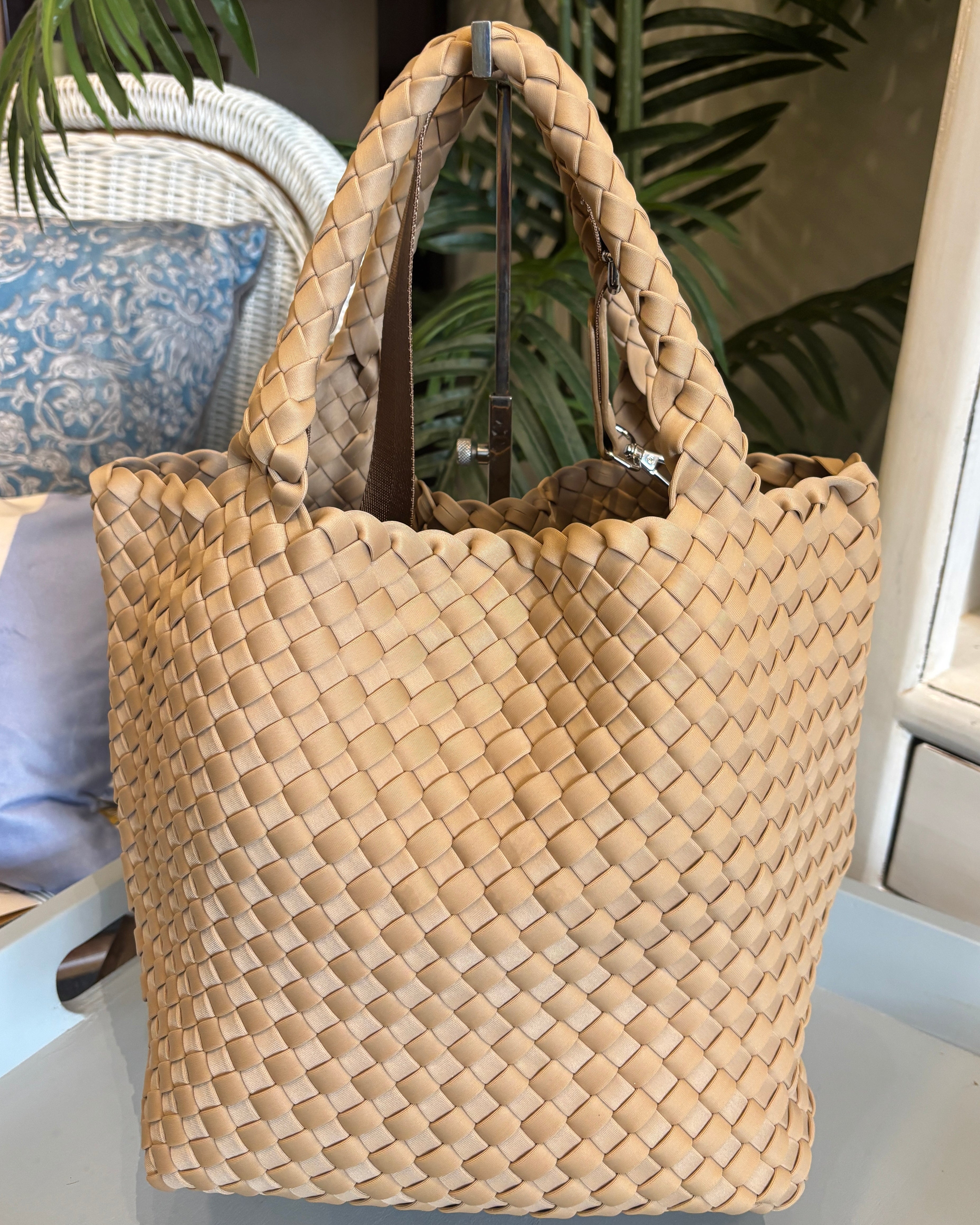 Riviera Woven Tote - Camel