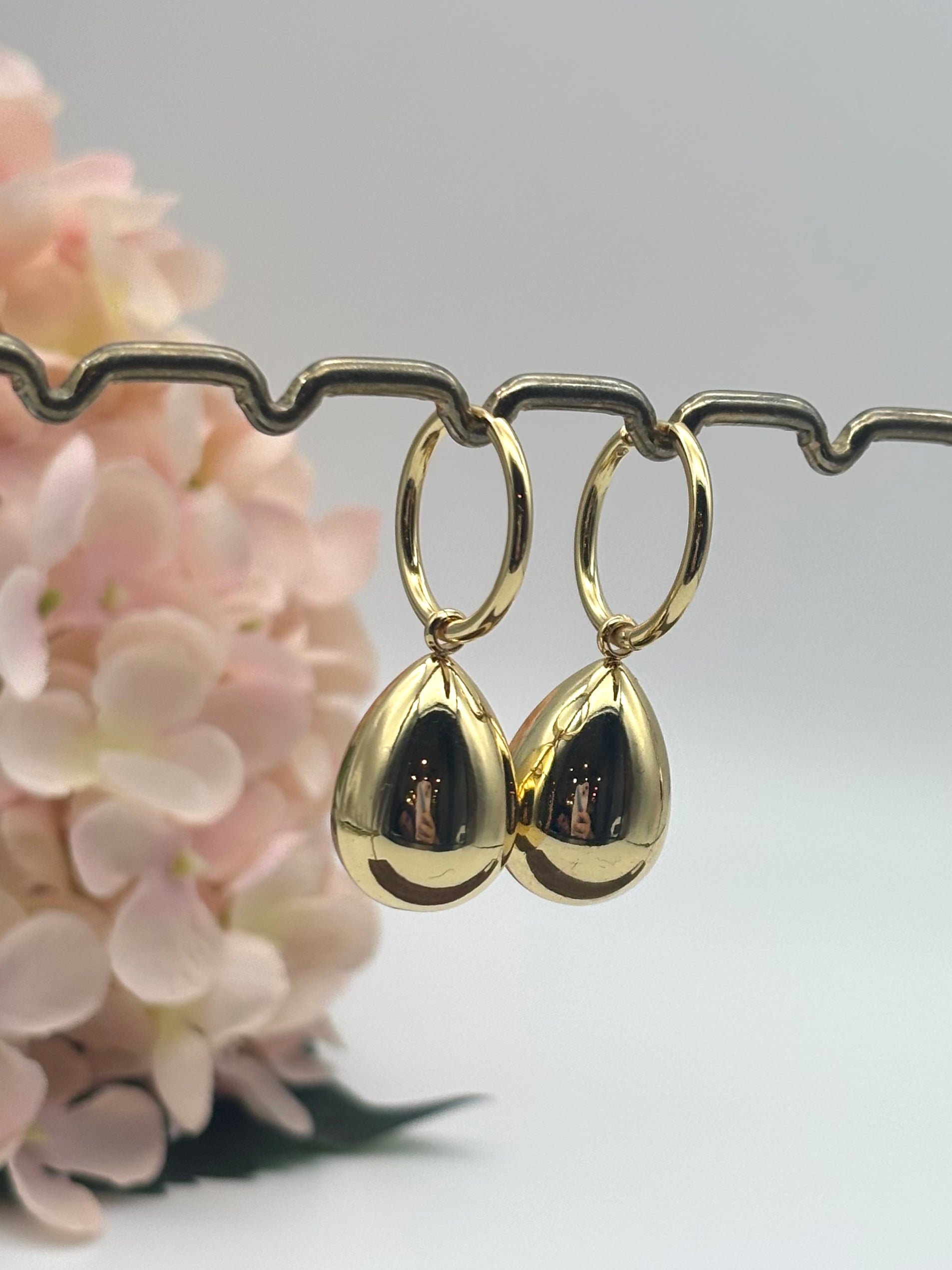 Pia - Balloon Drop Earrings