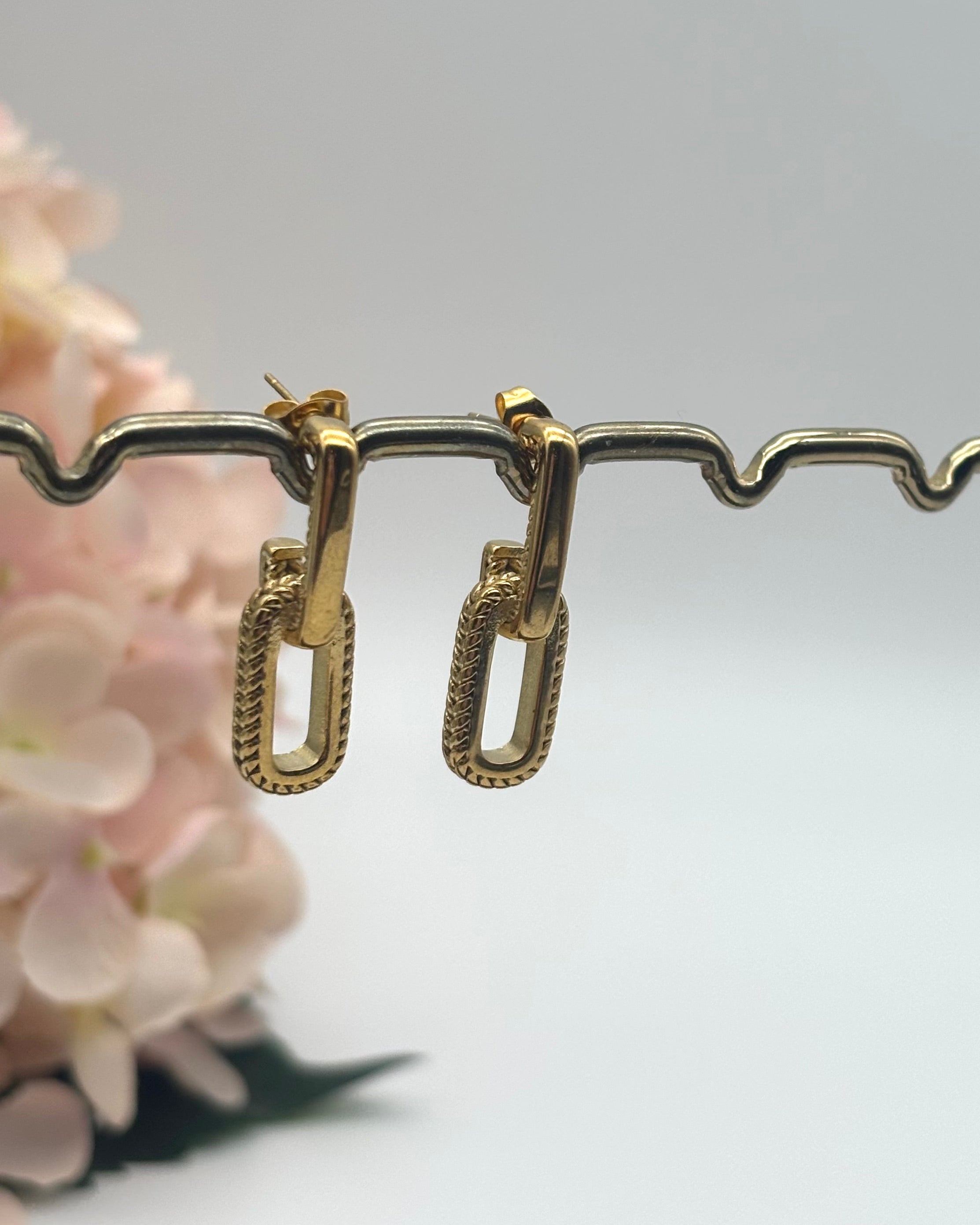 Petra - Gold Link Earrings