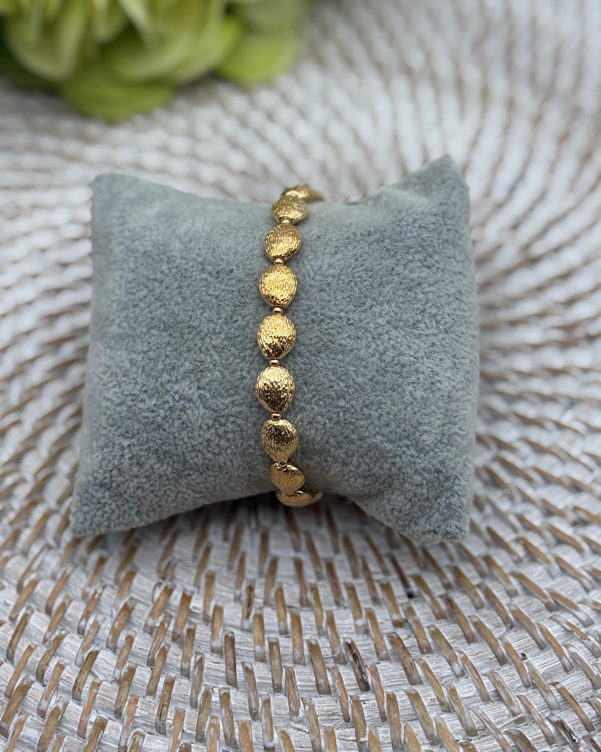 Keira Gold Shell Bracelet