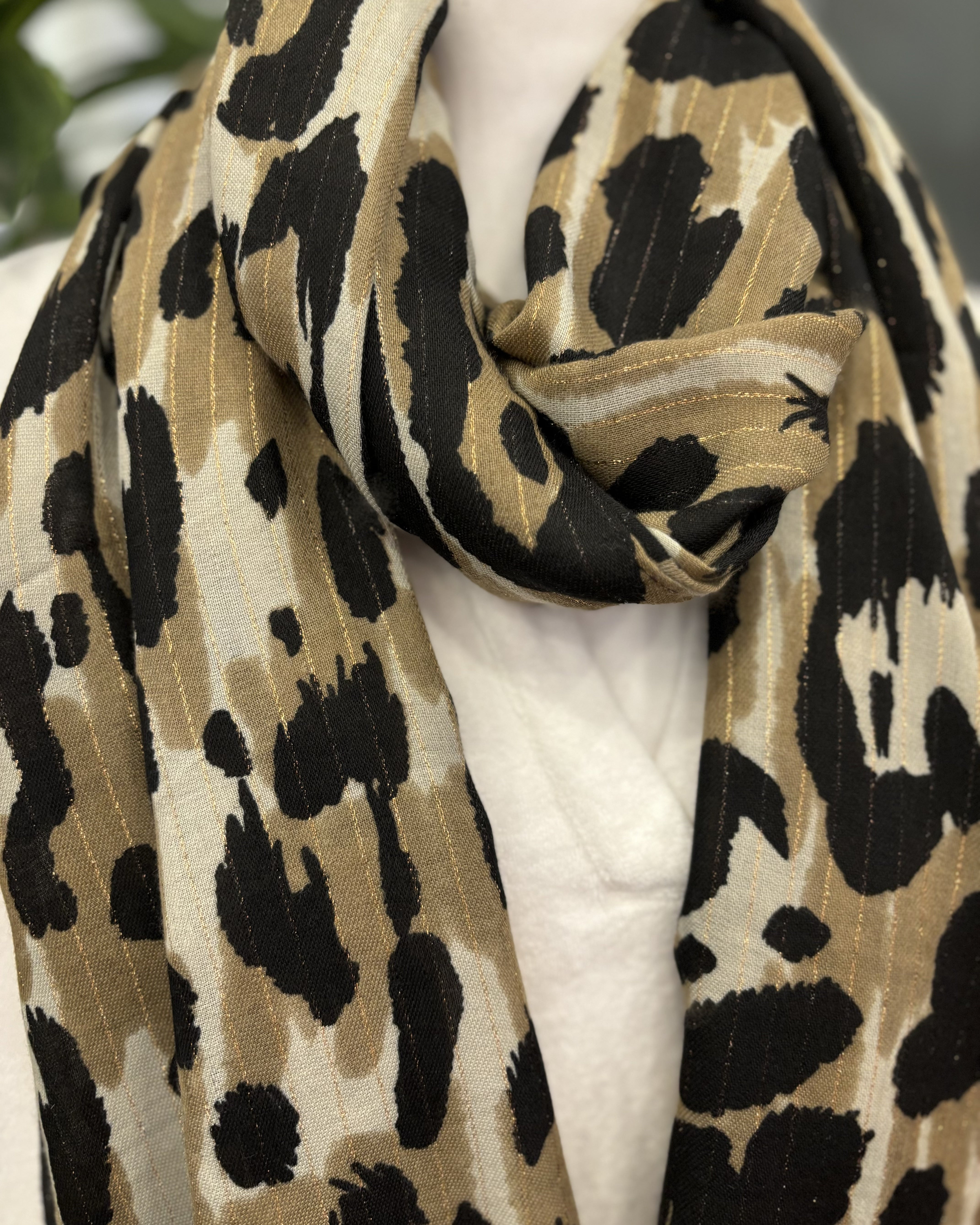 Neutral Leopard/Gold Stripe Scarf