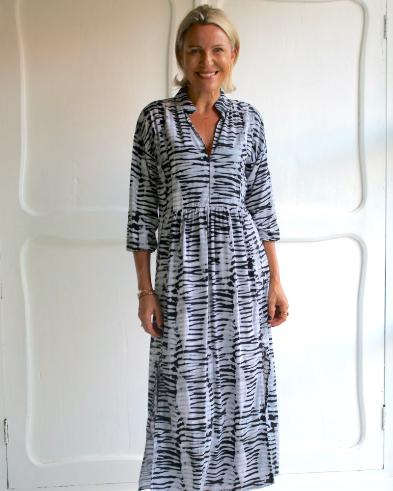 Sicily Dress - Black Peg Tie Dye