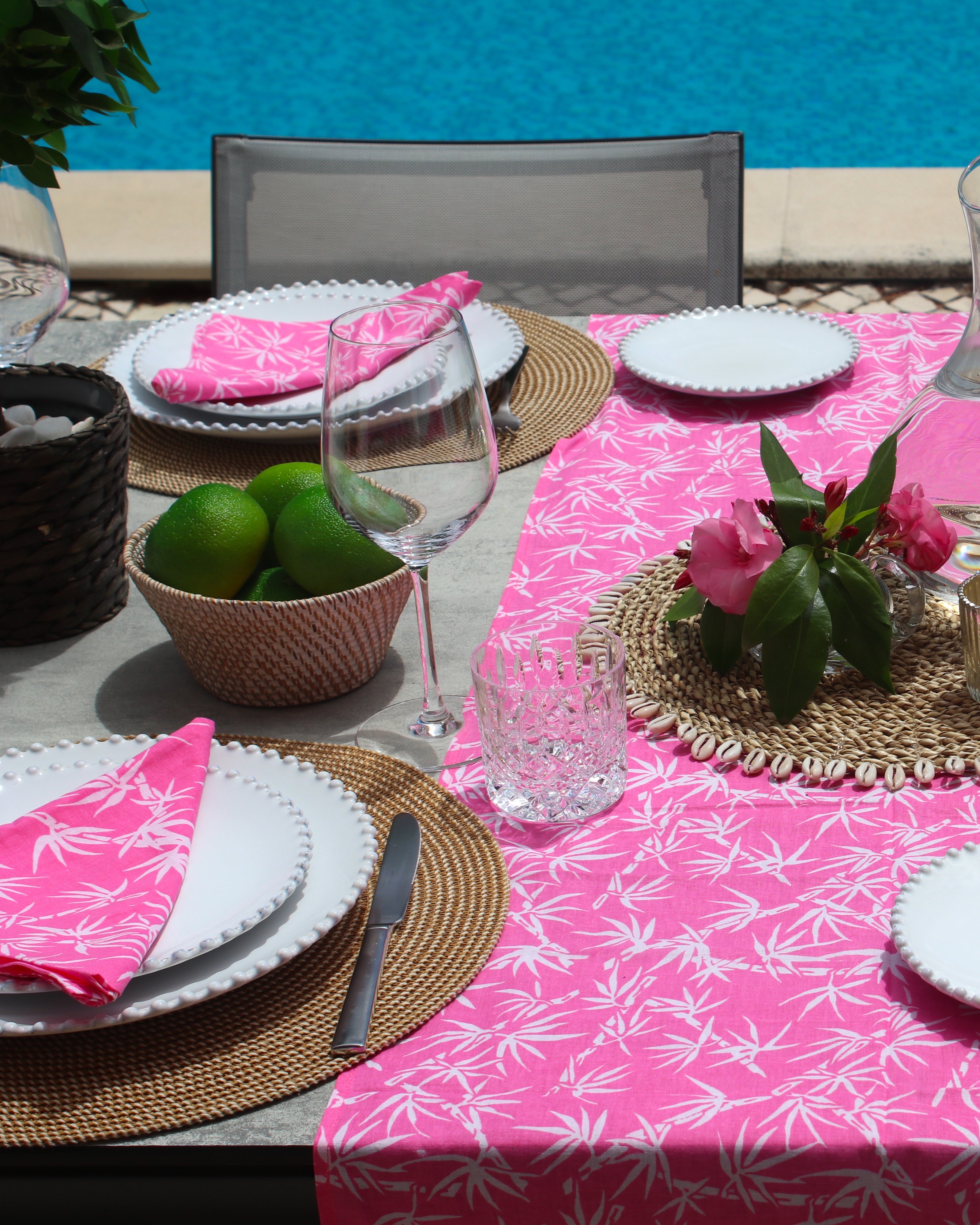 Table Runner - White Bamboo On Pink