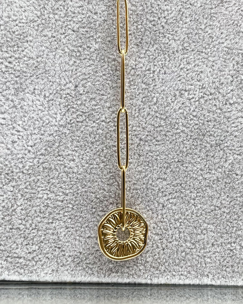 Rosalie - Link Chain Disc Pendant Necklace